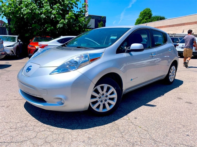 Used 2017 Nissan Leaf S for sale in Philadelphia PA