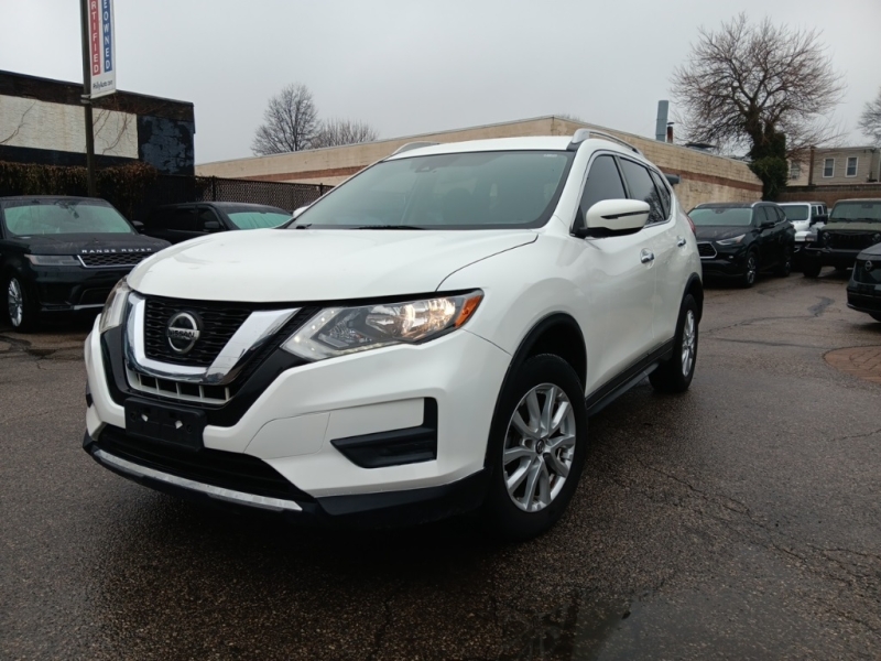 Used 2020 Nissan Rogue SV for sale in Philadelphia PA