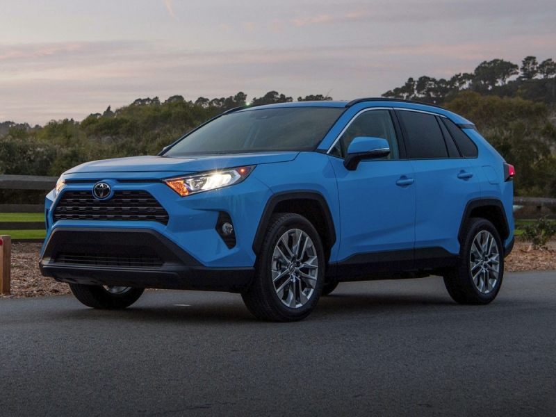 Used 2021 Toyota RAV4 XLE for sale in Philadelphia PA