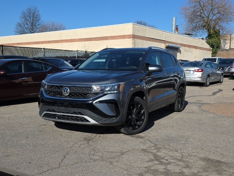 Used 2022 Volkswagen Taos 1.5T SE for sale in Philadelphia PA